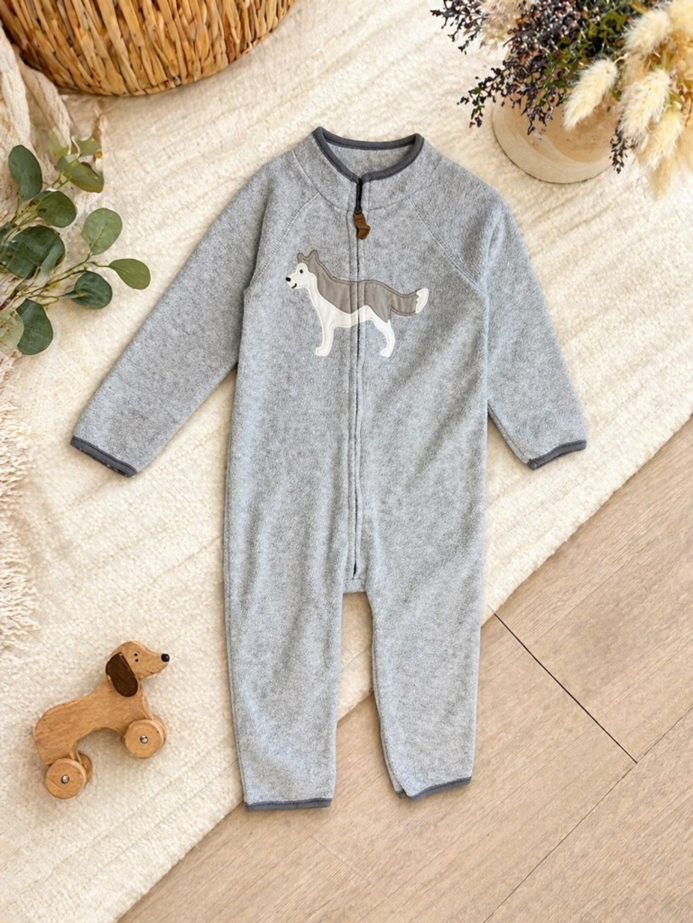 Carter's Boy Gray Husky/ Wolf Appliqué Zip Fleece Romper Long Sleeves 24 Months